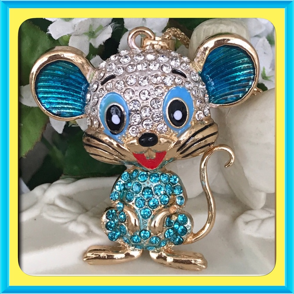 🌺🌴🌺 ADORABLE CRYSTAL MOUSE PENDANT 🌺🌴🌺 - Picture 4 of 6